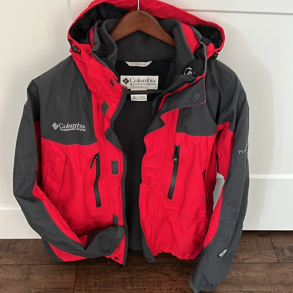 Columbia/Titanium/Omni Tech Ski Jacket